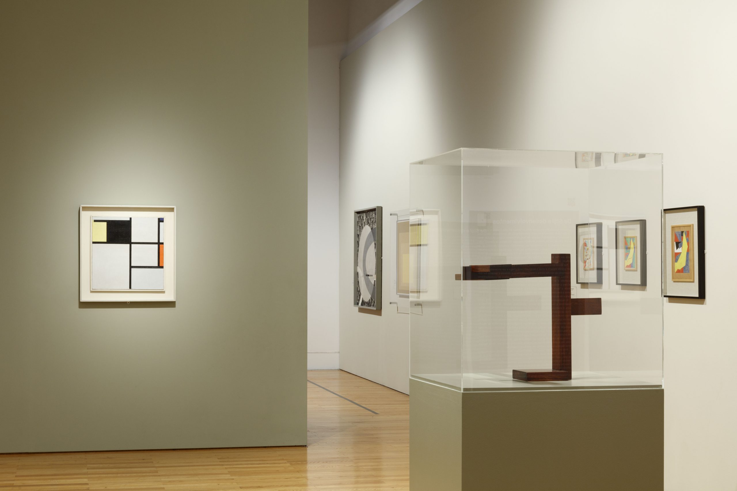 Vista da exposição «Coleção Berardo do Primeiro Modernismo às Novas Vanguardas do Século XX». Fotografia de António Jorge Silva.